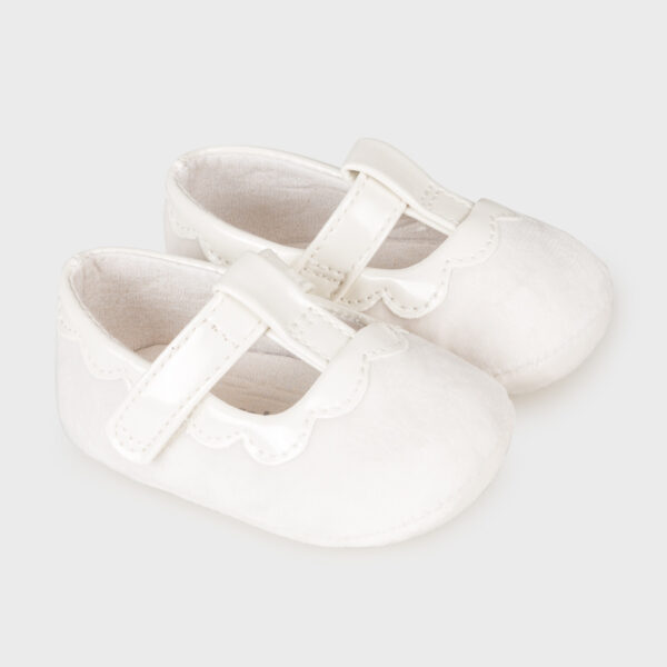 Pantofi catifea si lac new born fata