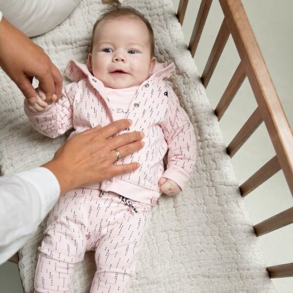 Pantaloni now born