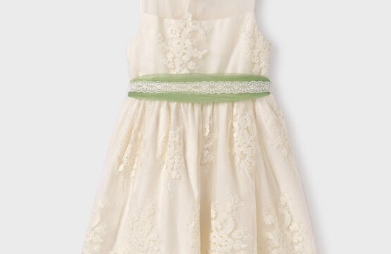 Rochie din tull jaquard cu broderie