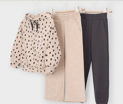 Trening cu 2 perechi de pantaloni fetita