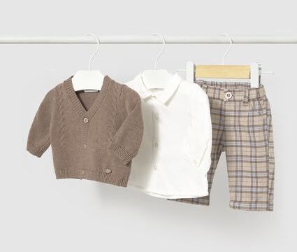 Set cu pantaloni lungi